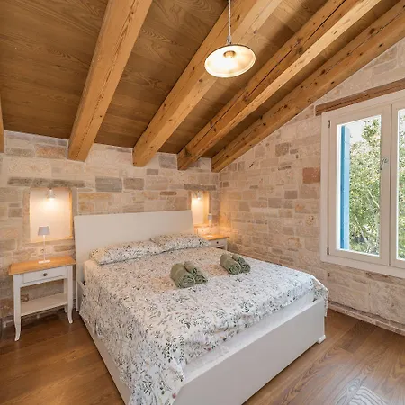 Atemberaubende Und Hundefreundliche Steinvilla Mit Privatpool, Waschmaschine, Wifi * Буйе